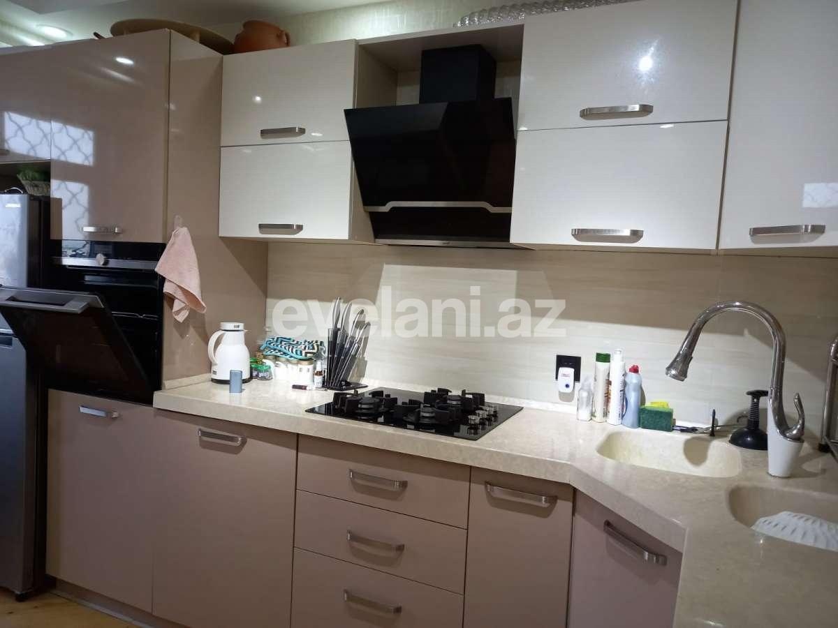 Sale, old building, 2 room, 49.8 m², 8 November m.