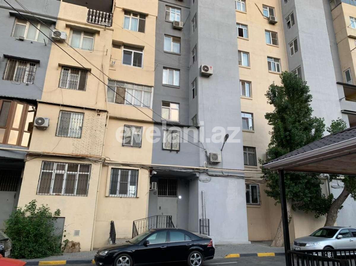 Sale, old building, 2 room, 49.8 m², 8 November m.