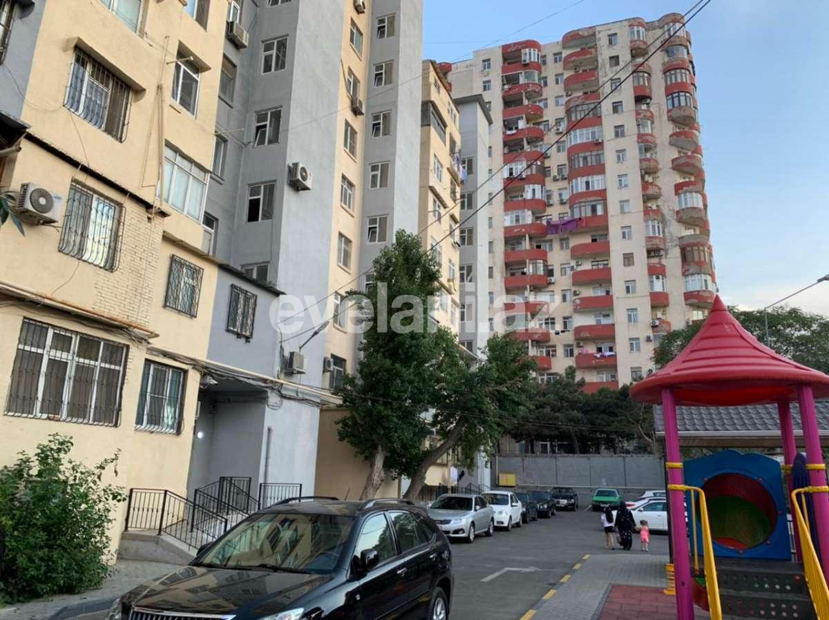 Sale, old building, 2 room, 49.8 m², 8 November m.