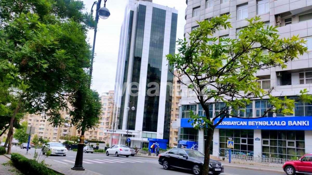 Продаётся, новостройка, 4-комнаты, 110 m², Элмляр Академиясы m.