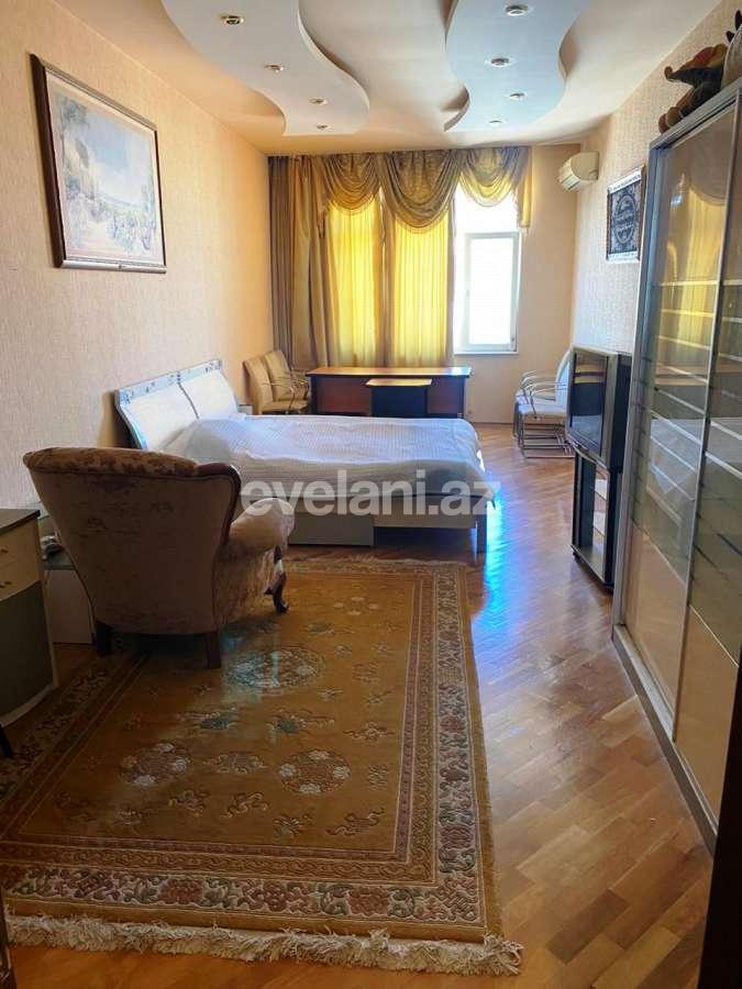 Satılır, yeni tikili, 4 otaqlı, 210 m², 28 may m.