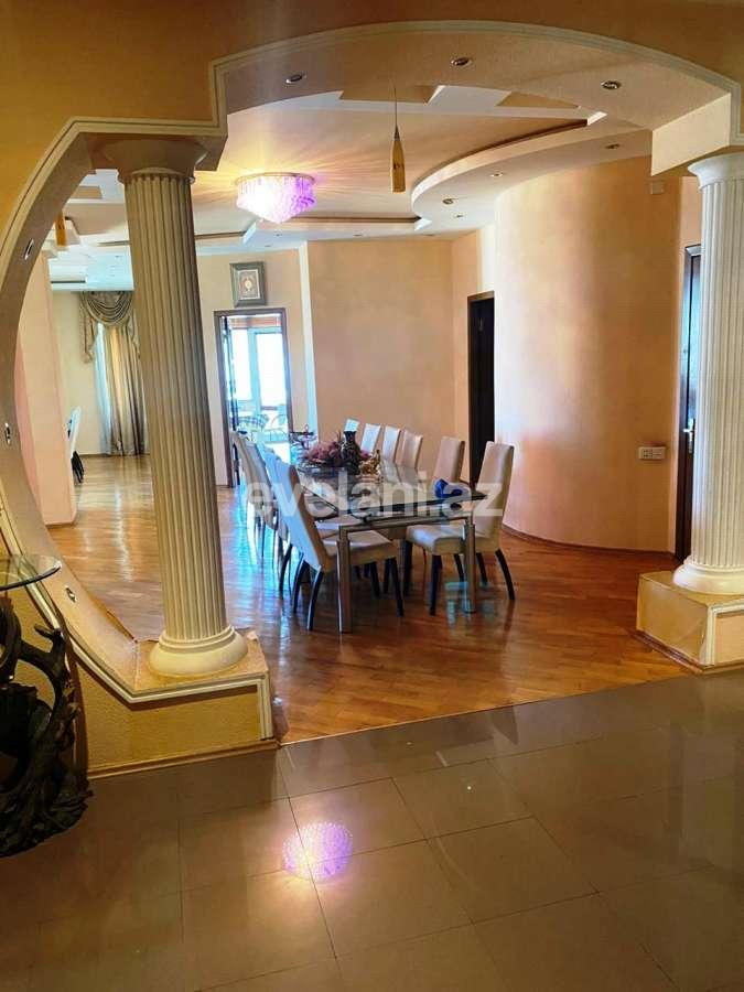 Satılır, yeni tikili, 4 otaqlı, 210 m², 28 may m.