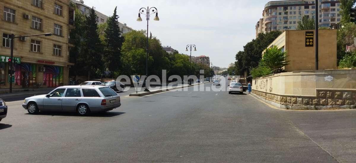 Satılır, yeni tikili, 4 otaqlı, 147 m², Memar Əcəmi m.