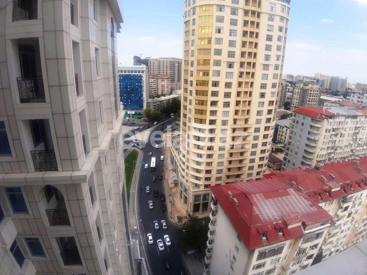 Satılır, yeni tikili, 4 otaqlı, 214 m², Elmlər Akademiyası m.