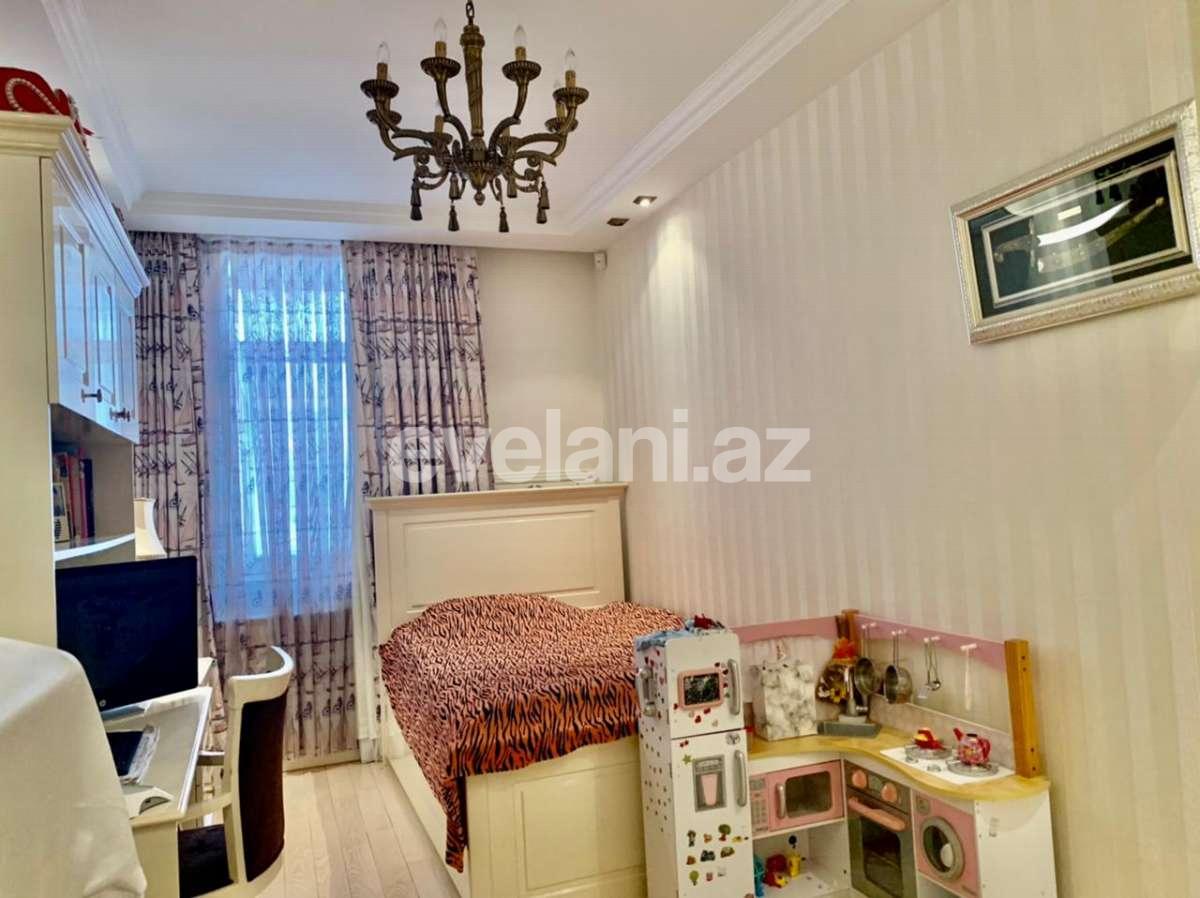 Satılır, yeni tikili, 4 otaqlı, 214 m², Elmlər Akademiyası m.
