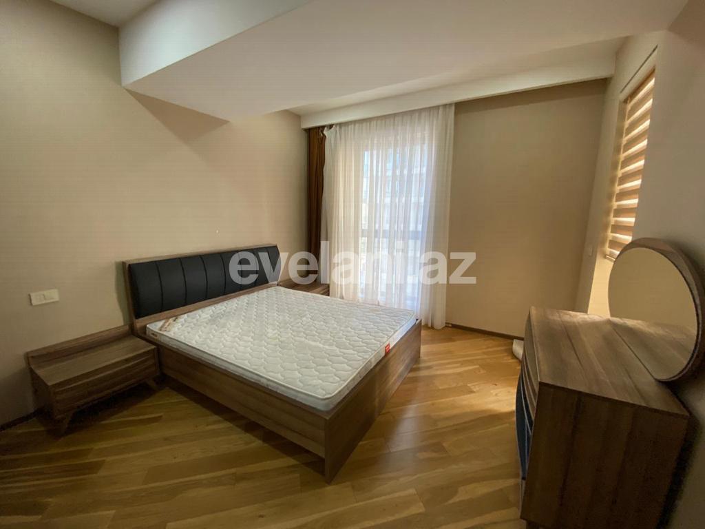 Kirayə verilir, yeni tikili, 4 otaqlı, 180 m², 28 may m.