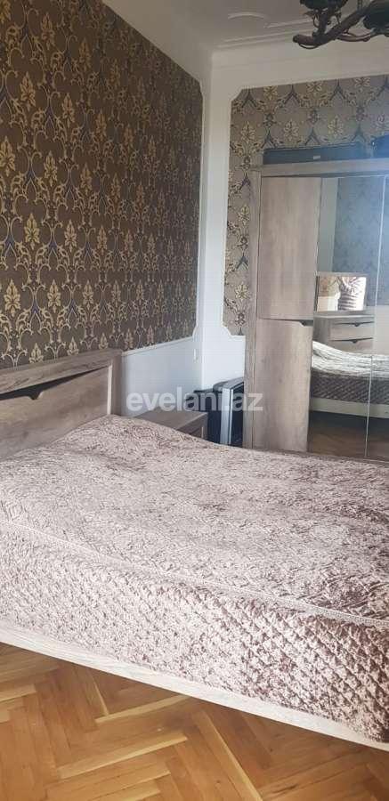 Rent, old building, 3 room, 80 m², Elmlar Akademiyası m.