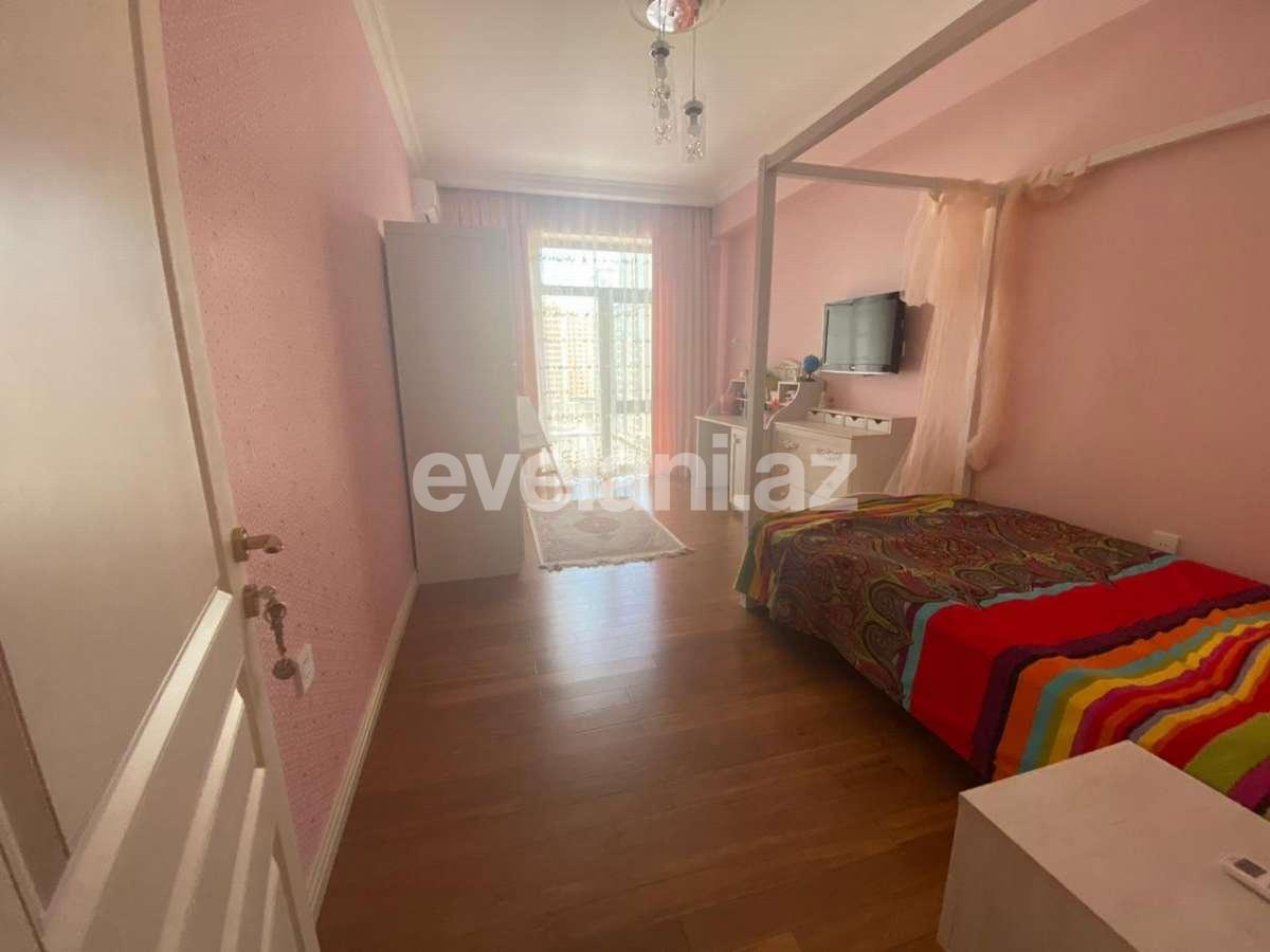 Satılır, yeni tikili, 3 otaqlı, 130 m², Elmlər Akademiyası m.