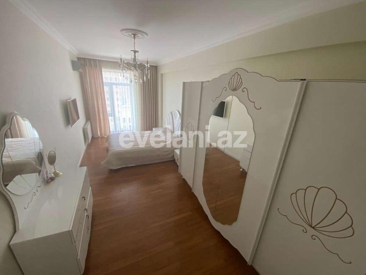 Satılır, yeni tikili, 3 otaqlı, 130 m², Elmlər Akademiyası m.