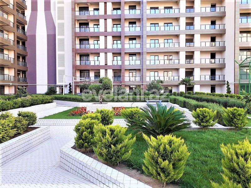 Satılır, yeni tikili, 3 otaqlı, 130 m², Elmlər Akademiyası m.