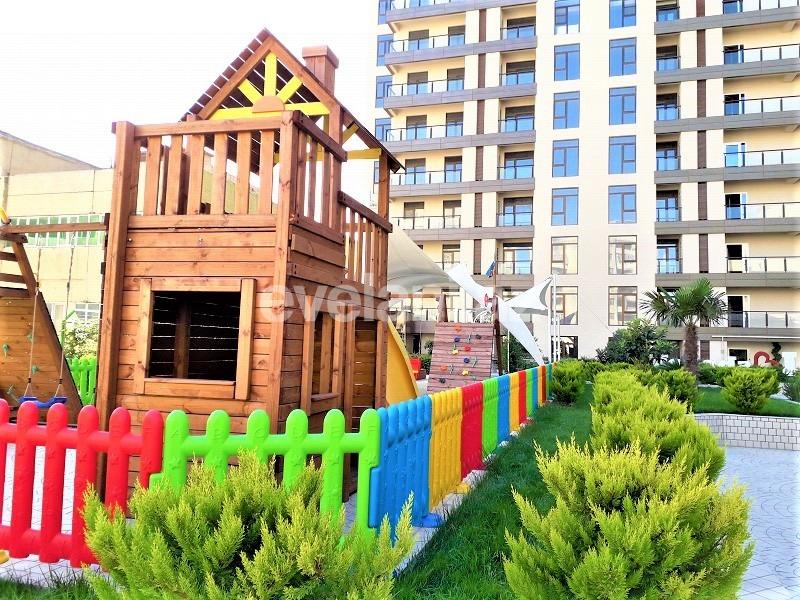 Satılır, yeni tikili, 3 otaqlı, 130 m², Elmlər Akademiyası m.