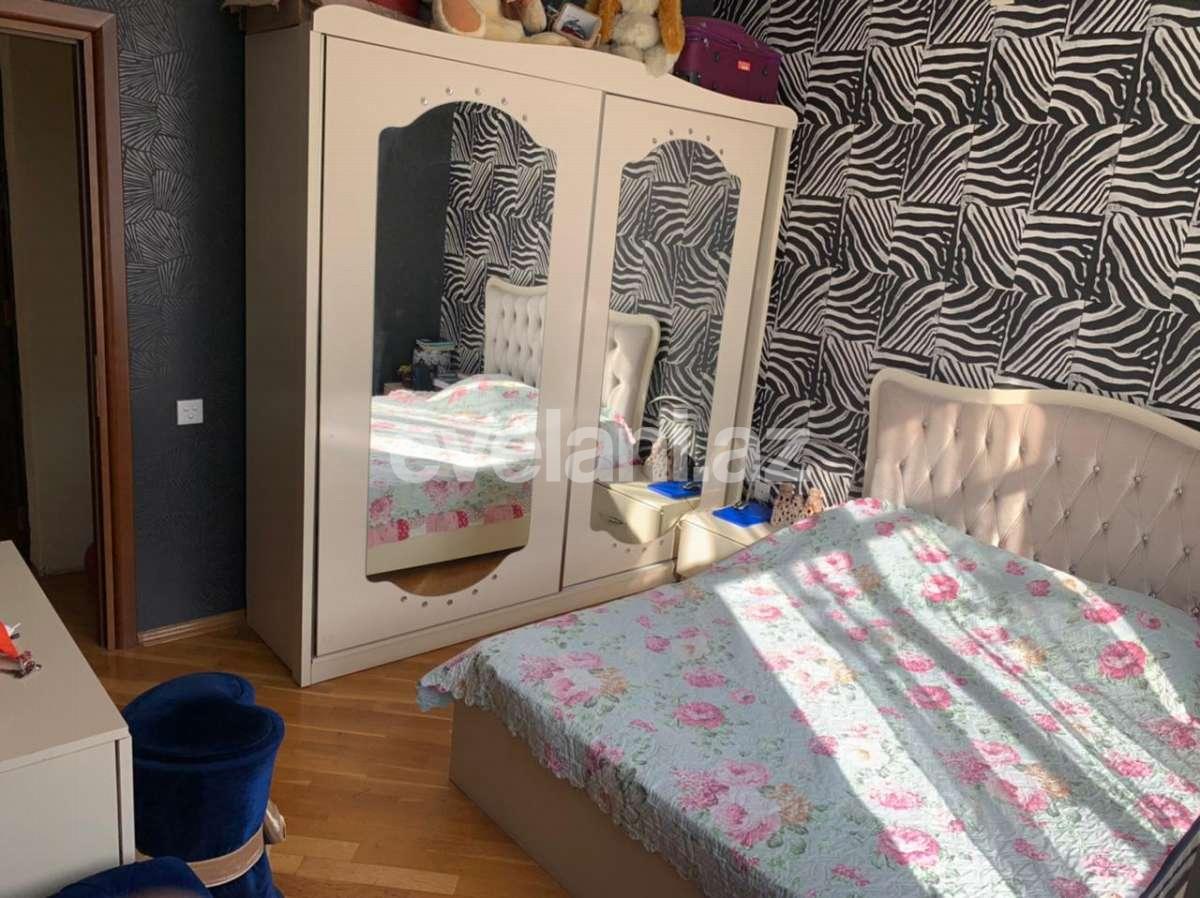 Satılır, yeni tikili, 7 otaqlı, 195 m², Memar Əcəmi m.