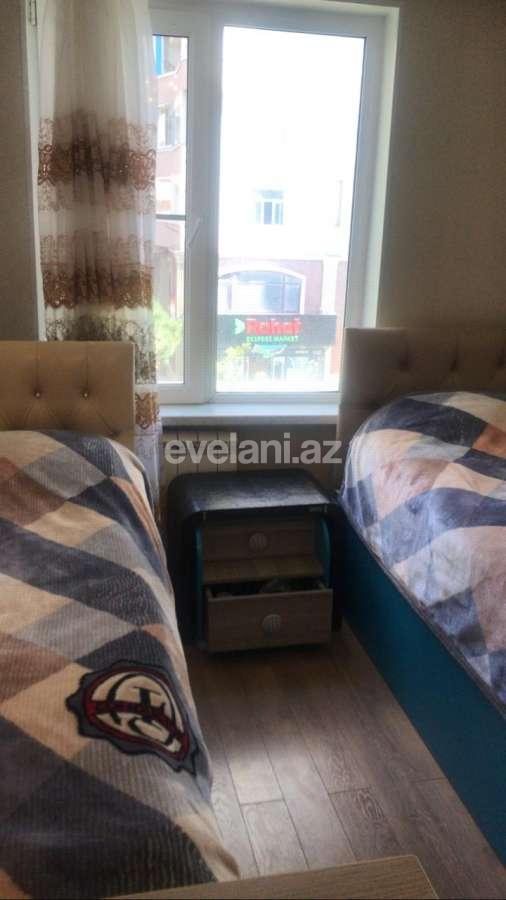 Satılır, köhnə tikili, 3 otaqlı, 75 m², Elmlər Akademiyası m.