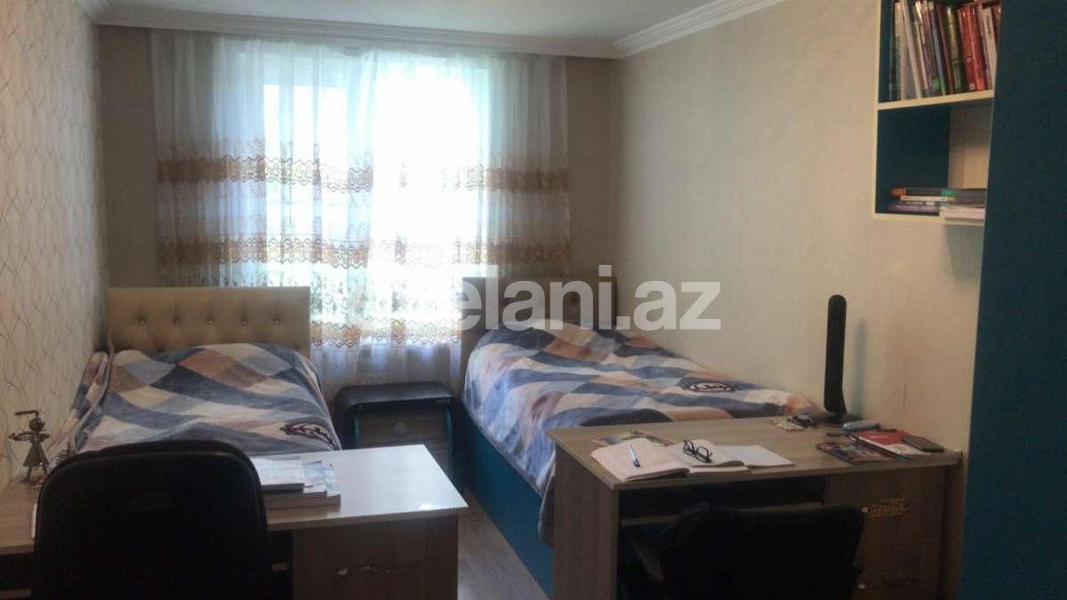 Satılır, köhnə tikili, 3 otaqlı, 75 m², Elmlər Akademiyası m.