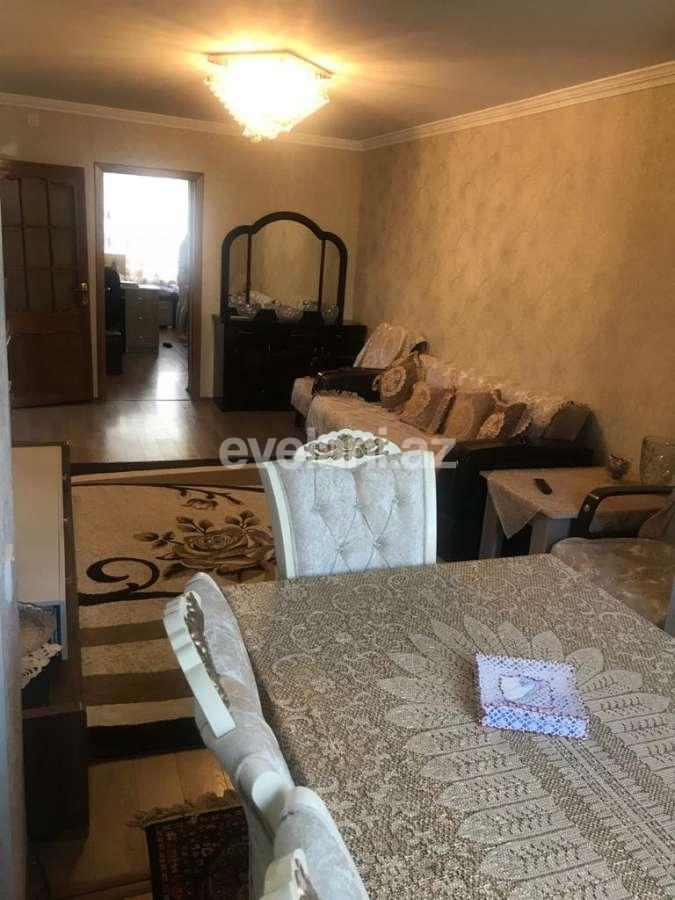 Satılır, köhnə tikili, 3 otaqlı, 75 m², Elmlər Akademiyası m.