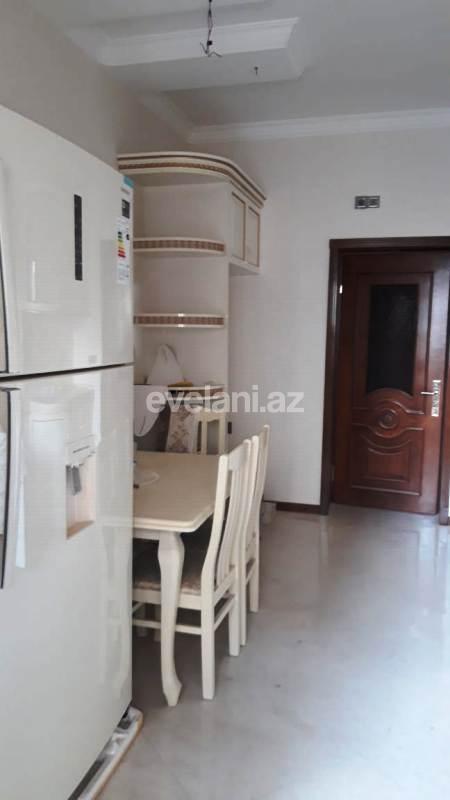 Kirayə verilir, yeni tikili, 3 otaqlı, 120 m², İnşaatçılar m.