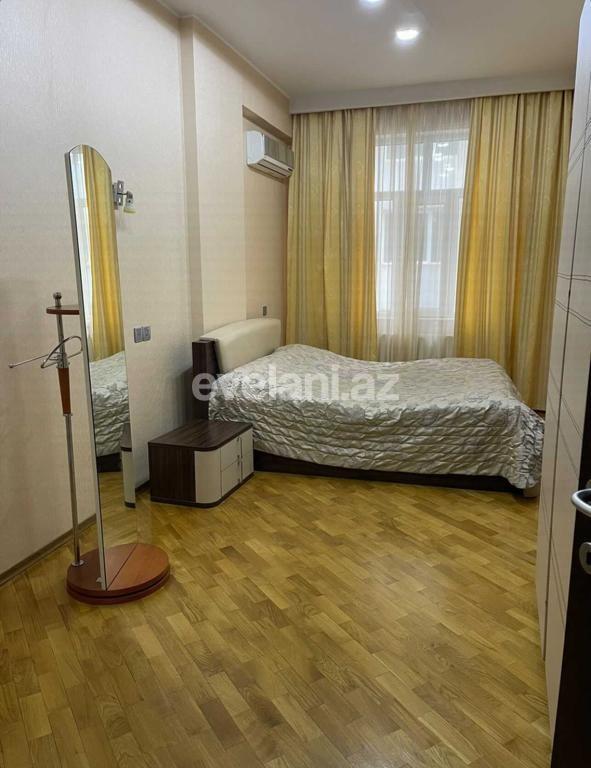 Sale, new building, 4 room, 160 m², Nizami m.