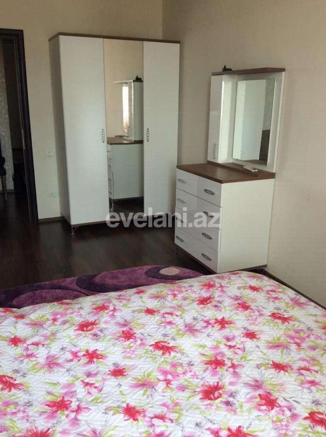 Kirayə verilir, yeni tikili, 2 otaqlı, 65 m², İnşaatçılar m.