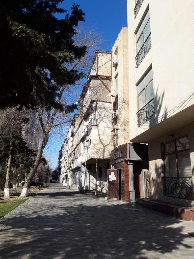 Satılır, köhnə tikili, 3 otaqlı, 85 m², Nəriman Nərimanov m.