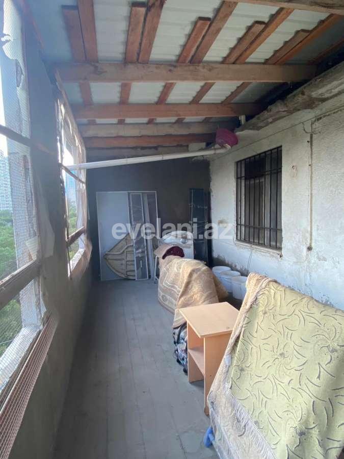 Sale, old building, 3 room, 70 m², Nizami m.