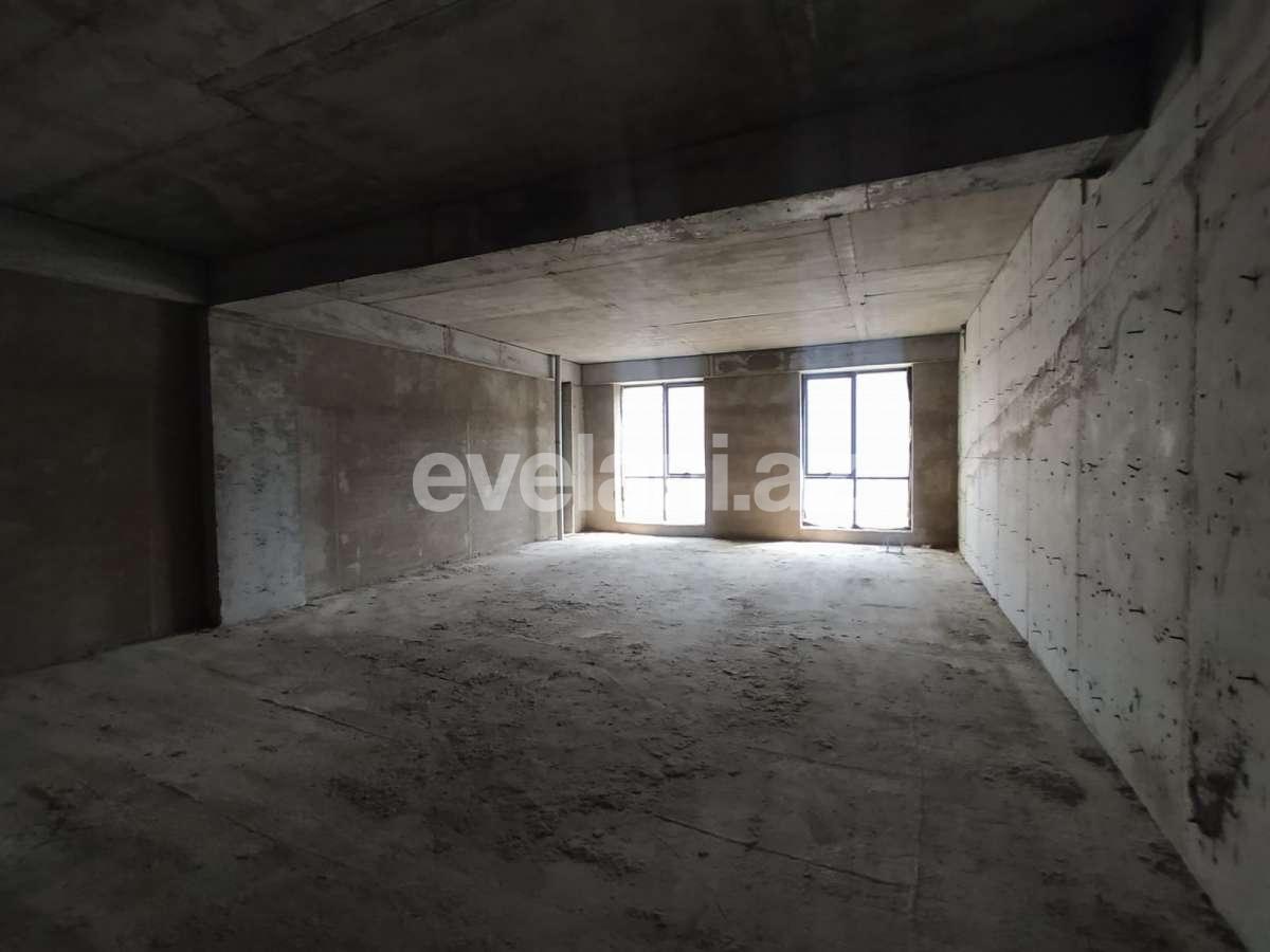 Sale, new building, 4 room, 242 m², 28 may m.