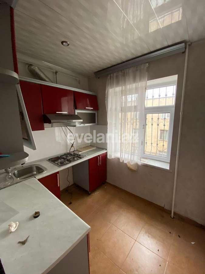 Satılır, köhnə tikili, 3 otaqlı, 75 m², Neftçilər m.