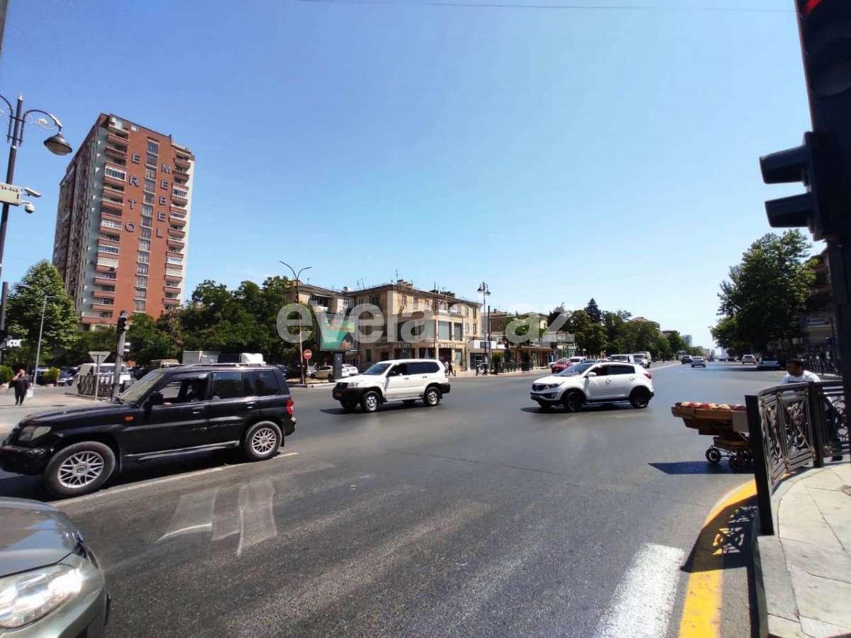 Satılır, yeni tikili, 8 otaqlı, 880 m², Nəsimi r.