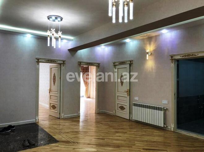 Satılır, yeni tikili, 3 otaqlı, 140 m², 28 may m.