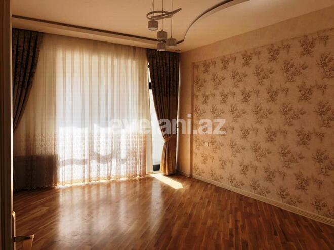Satılır, yeni tikili, 3 otaqlı, 140 m², 28 may m.
