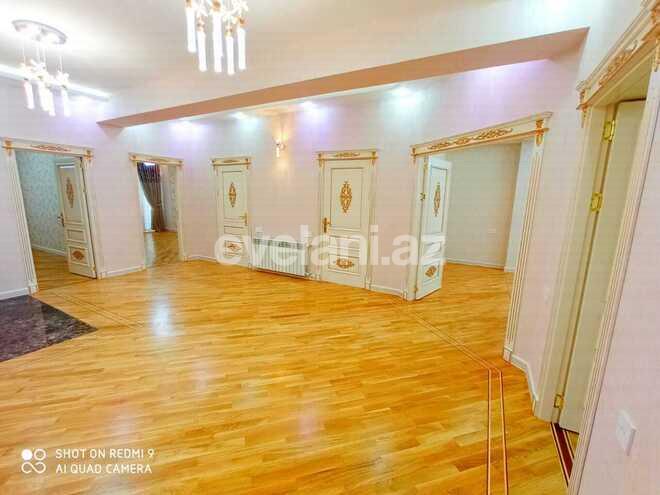 Satılır, yeni tikili, 3 otaqlı, 140 m², 28 may m.