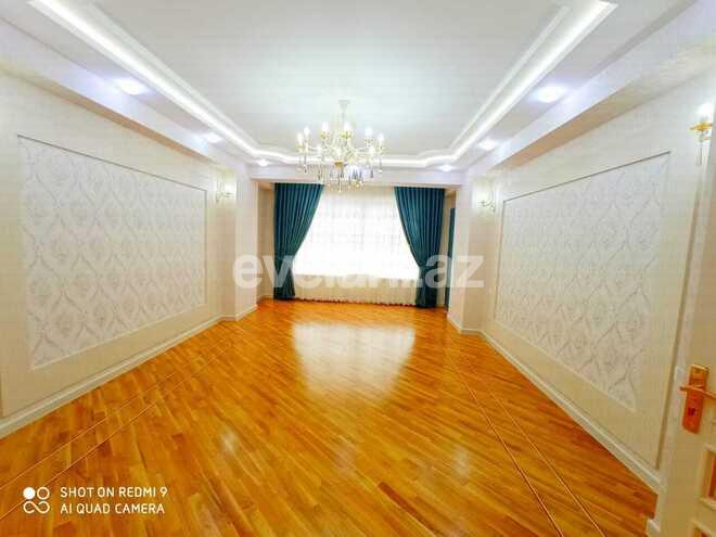 Satılır, yeni tikili, 3 otaqlı, 140 m², 28 may m.