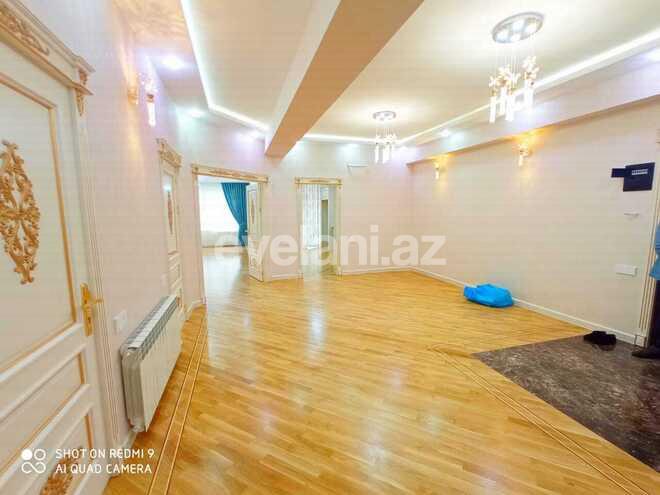 Satılır, yeni tikili, 3 otaqlı, 140 m², 28 may m.