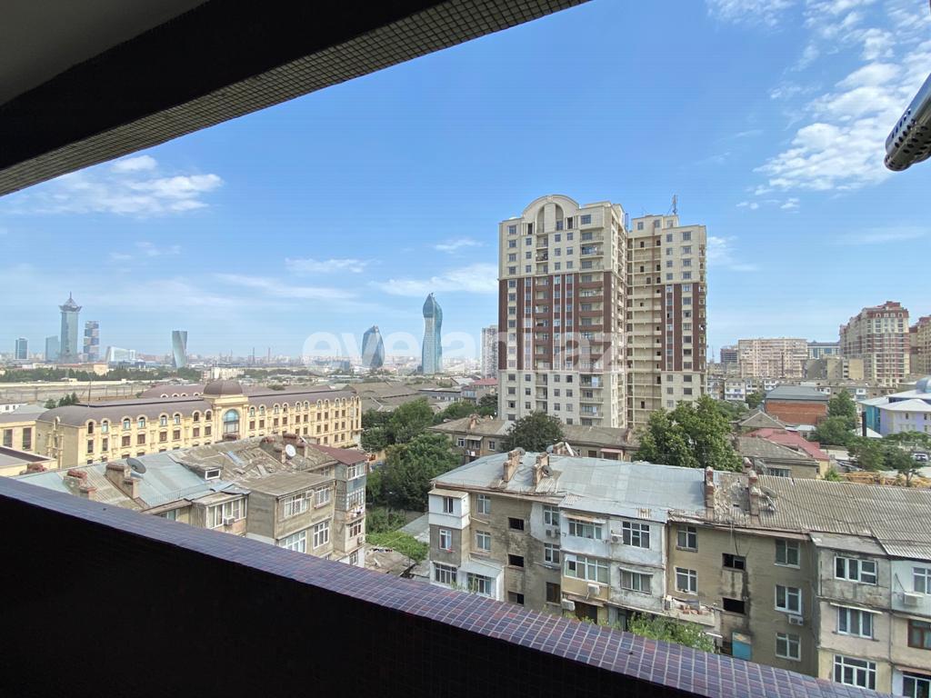 Rent, new building, 3 room, 140 m², Narimanov r.