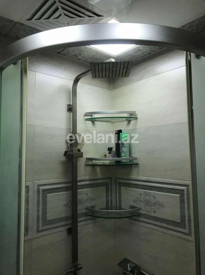 Rent, old building, 3 room, 74 m², Elmlar Akademiyası m.