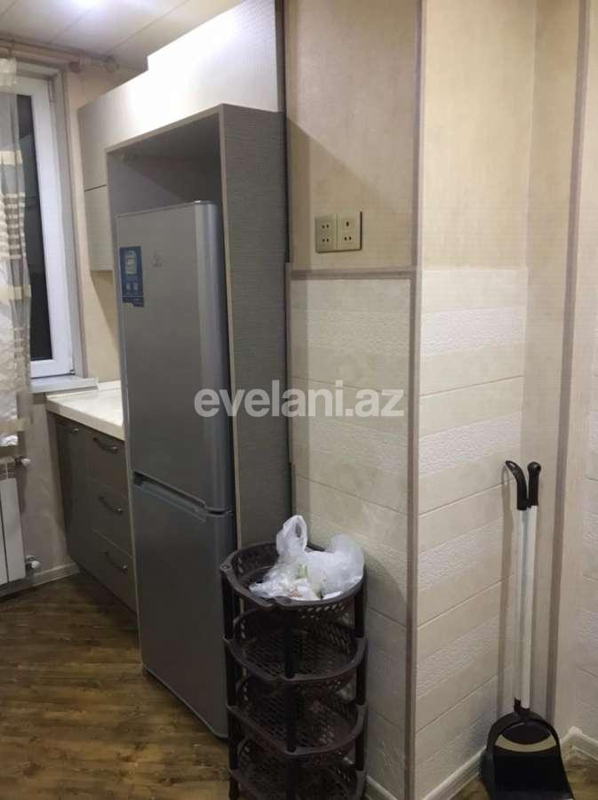 Rent, old building, 3 room, 74 m², Elmlar Akademiyası m.