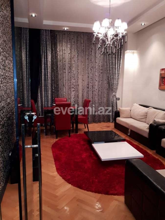 Satılır, köhnə tikili, 3 otaqlı, 85 m², Sahil m.