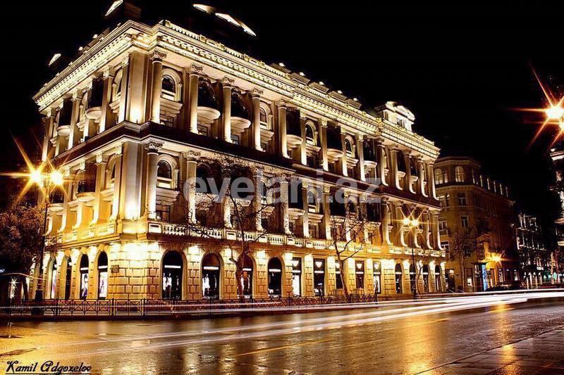 Rent, old building, 1 room, 45 m², Sabail r.