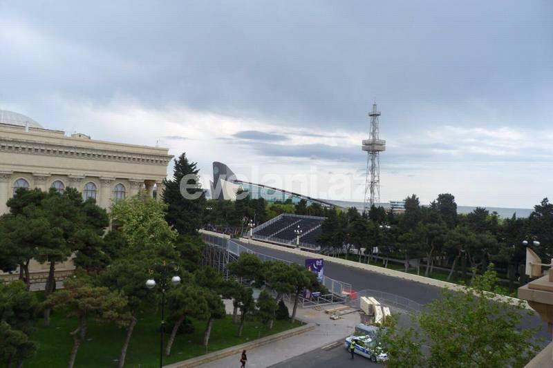 Rent, old building, 1 room, 45 m², Sabail r.