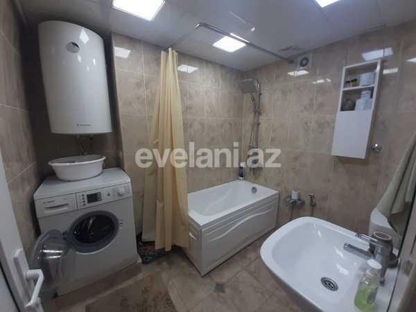 Rent, old building, 3 room, 65 m², Sabail r.