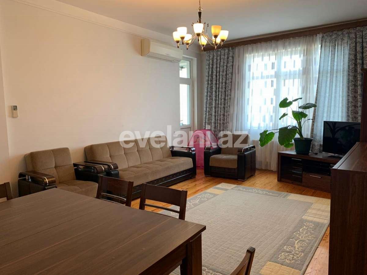 Satılır, yeni tikili, 3 otaqlı, 110 m², 8-ci mikrorayon q.