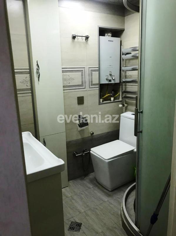 Rent, old building, 3 room, 74 m², Nizami m.