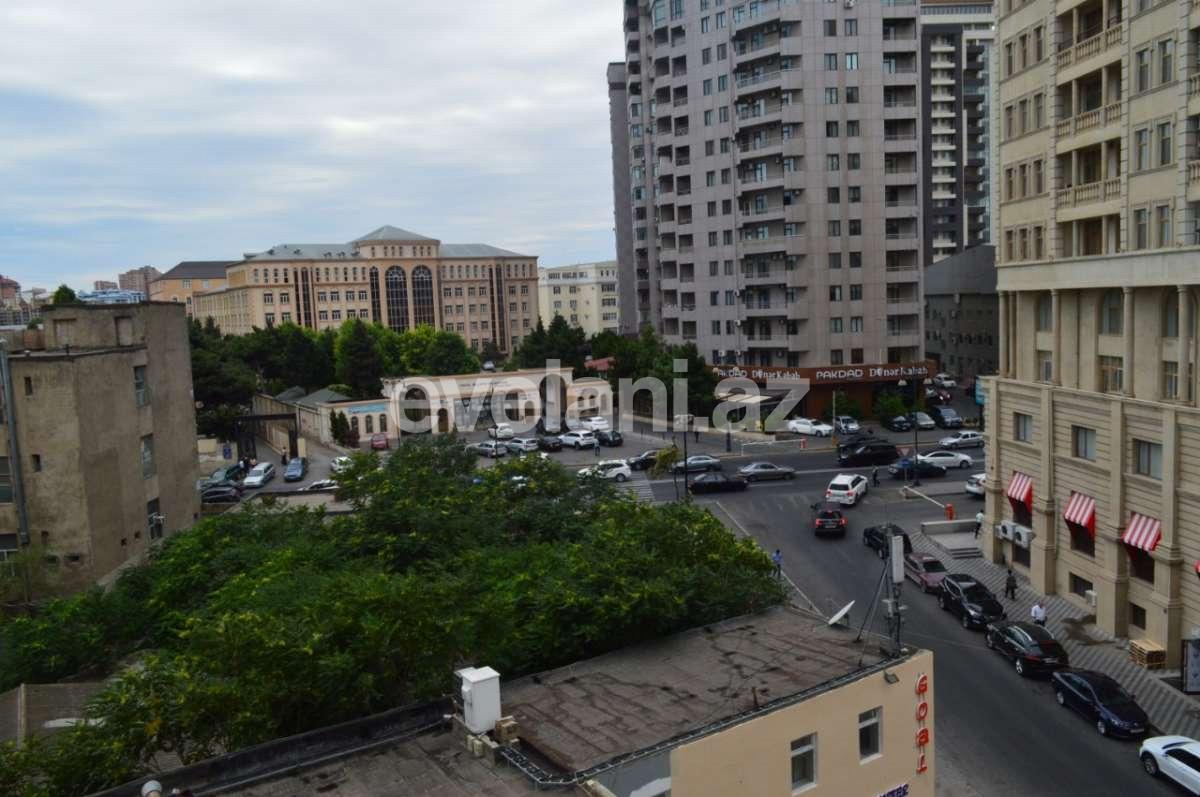 Rent, new building, 3 room, 150 m², Ganjlik m.