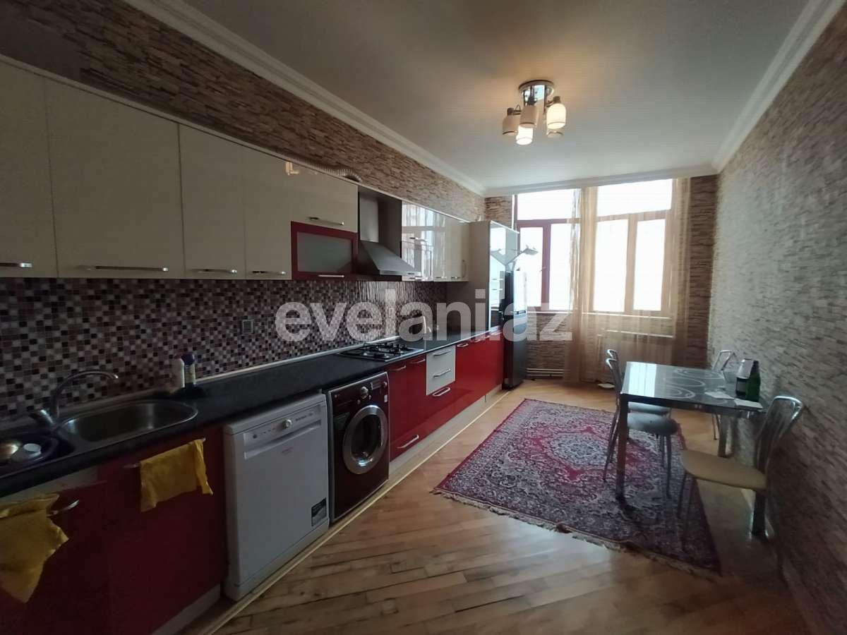 Sale, new building, 3 room, 138 m², 8 November m.