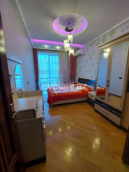 Kirayə verilir, yeni tikili, 3 otaqlı, 155 m², 28 may m.