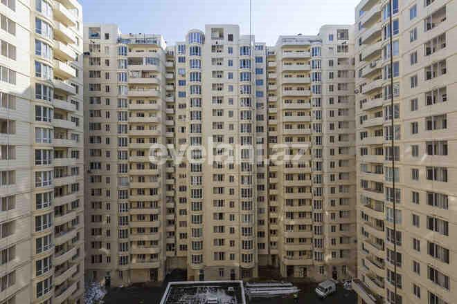 Satılır, yeni tikili, 2 otaqlı, 107 m², 8 Noyabr m.
