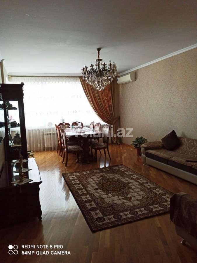 Satılır, yeni tikili, 3 otaqlı, 125 m², 8-ci mikrorayon q.
