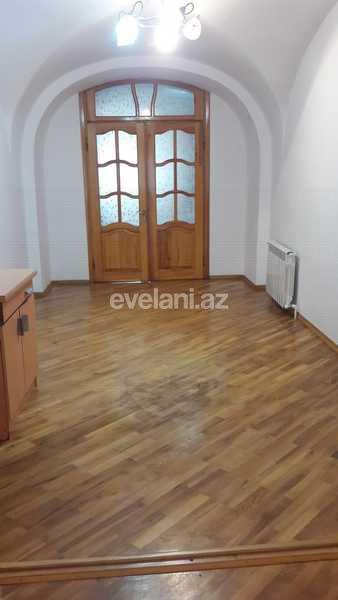 Kirayə verilir, ofis, 3 otaqlı, 70 m², İçəri Şəhər m.