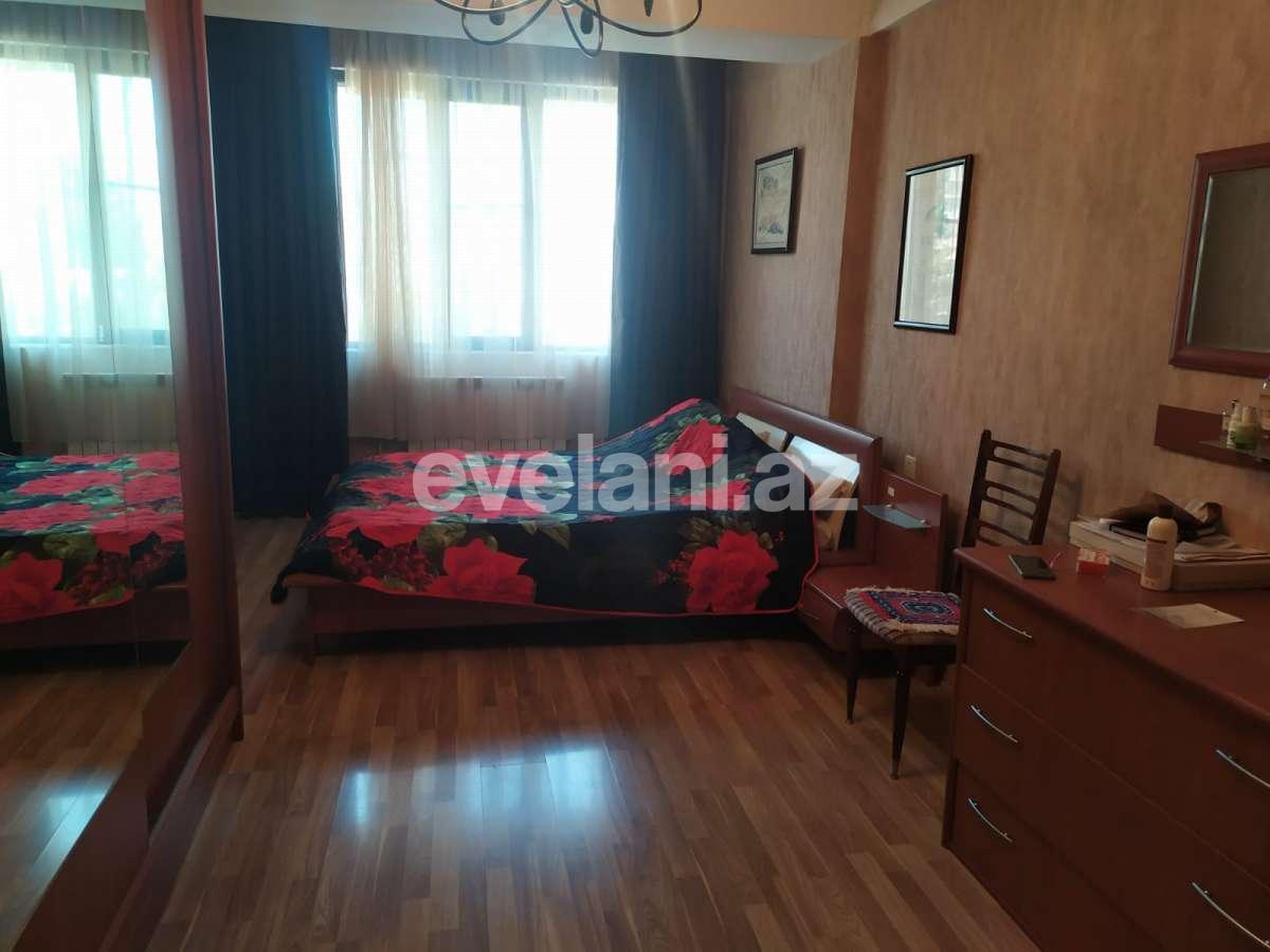 Rent, old building, 3 room, 100 m², Icheri Sheher m.
