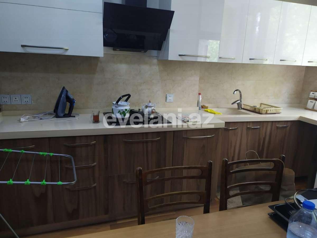 Rent, old building, 3 room, 100 m², Icheri Sheher m.