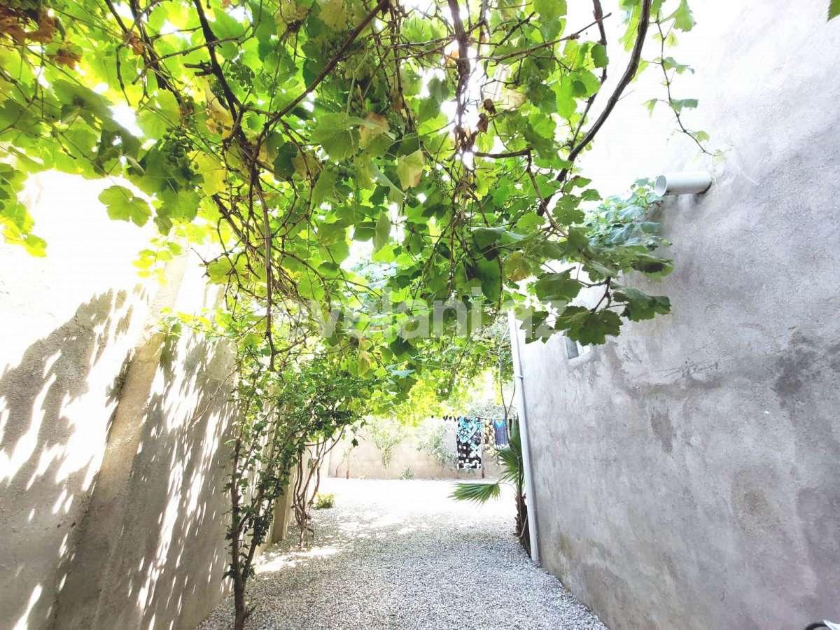 Satılır, həyət evi / bağ, 6 otaqlı, 200 m², Yeni Ramana q.